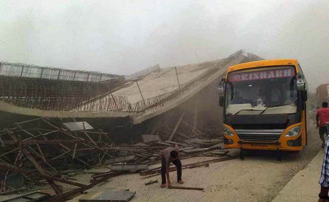Flyover Being Built Collapses On UP Highway, Worker Injured